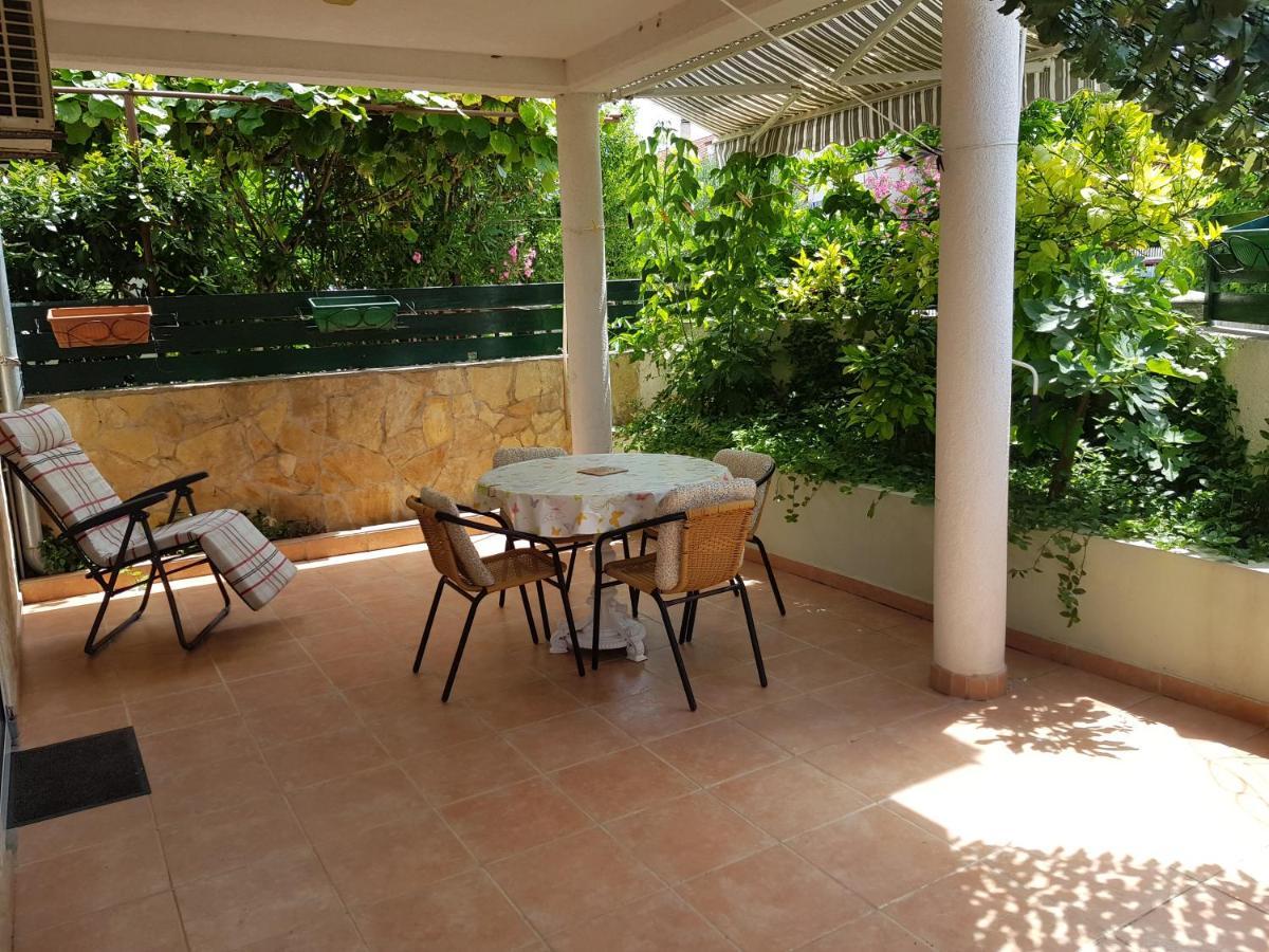 Ferienwohnung Lili Sukosan M&M Exterior foto